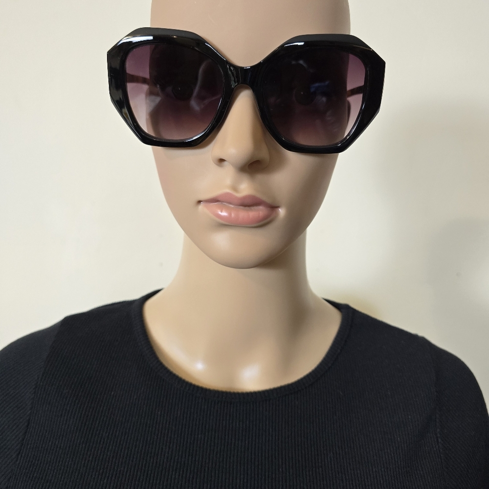 Salvatore Ferragamo Black Geometric Sunglasses